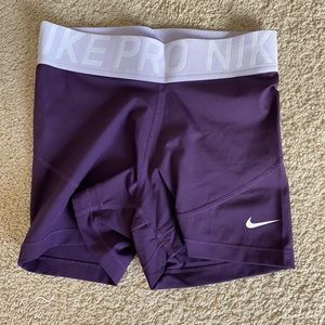 Nike pros size small *never worn*